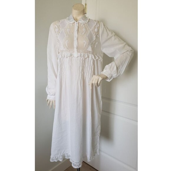 Vintage Eatons MADE IN ITALY long nightgown 100% cotton LARGE - Picture 1 of 9